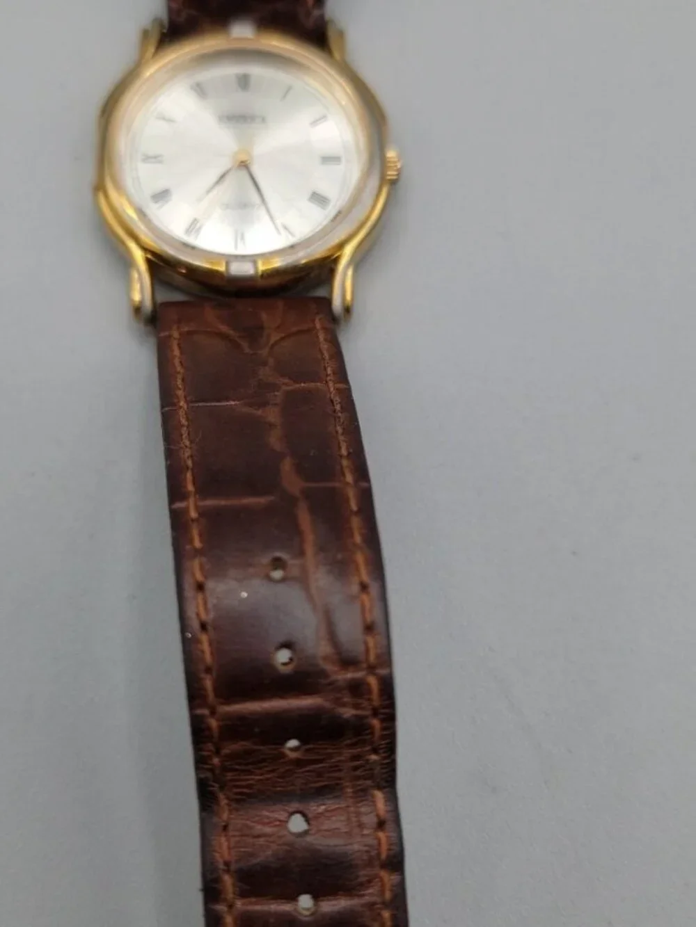 Vintage America Perry Ellis Quartz Watch 32mm Gold Case Brown Leather 7.5